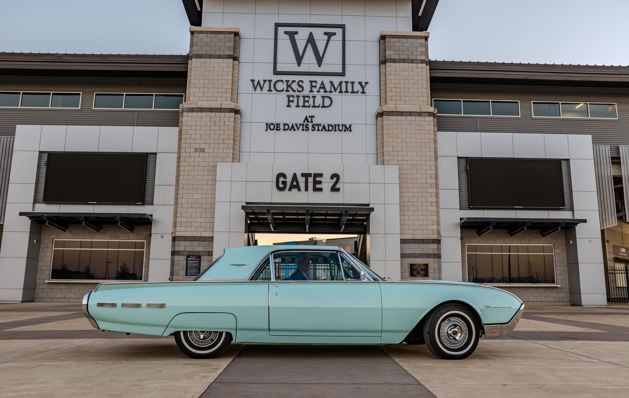 Car show picture