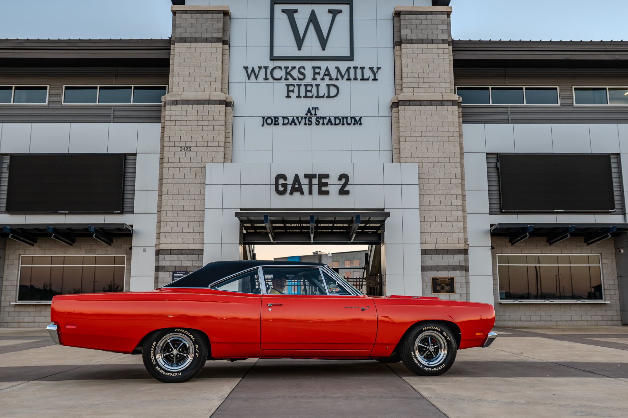 Car show picture