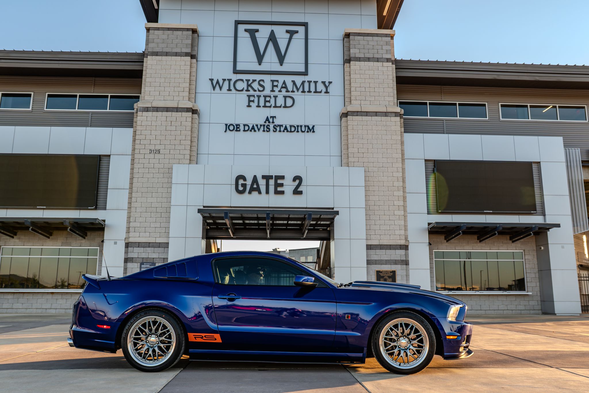 Car show picture