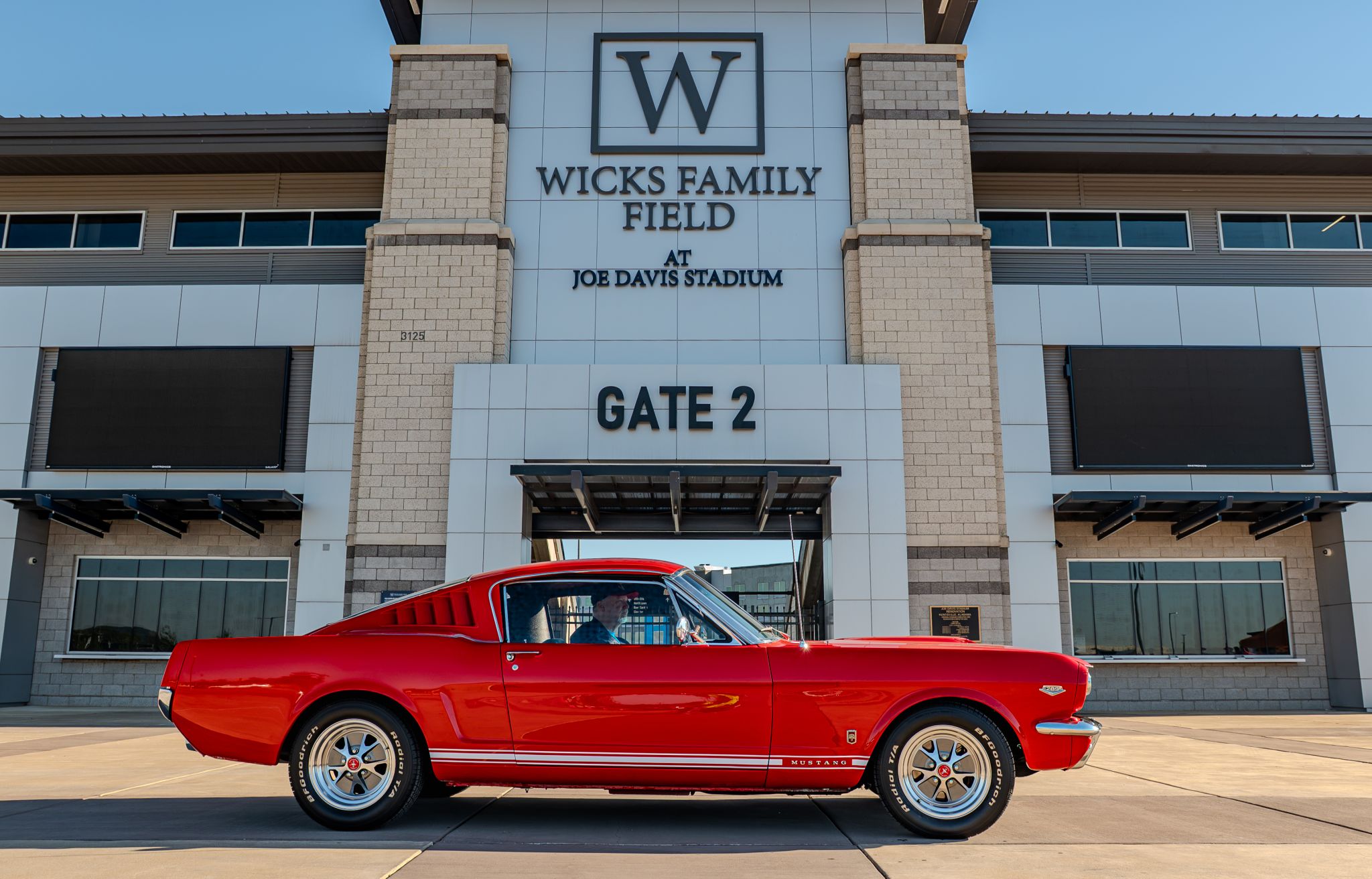 Car show picture