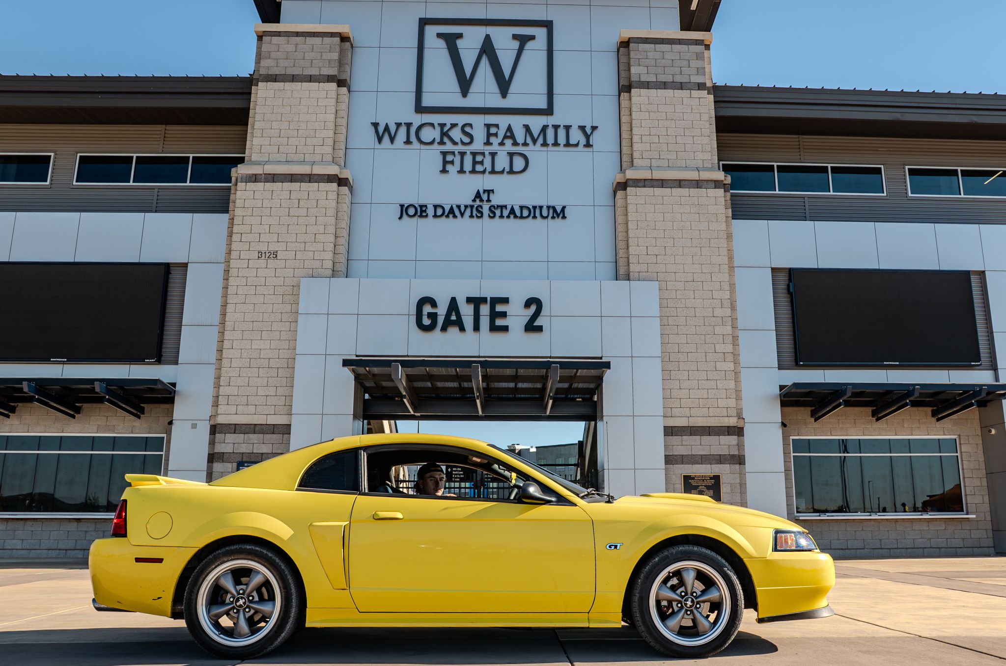 Car show picture